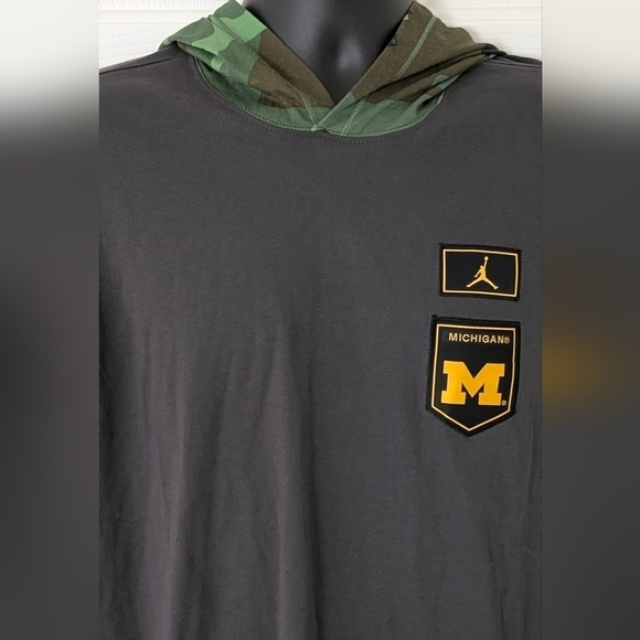 Mens Michigan Wolverines Grey Nike Jordan Military Hooded Sweatshirt Size Small - Picture 2 of 14